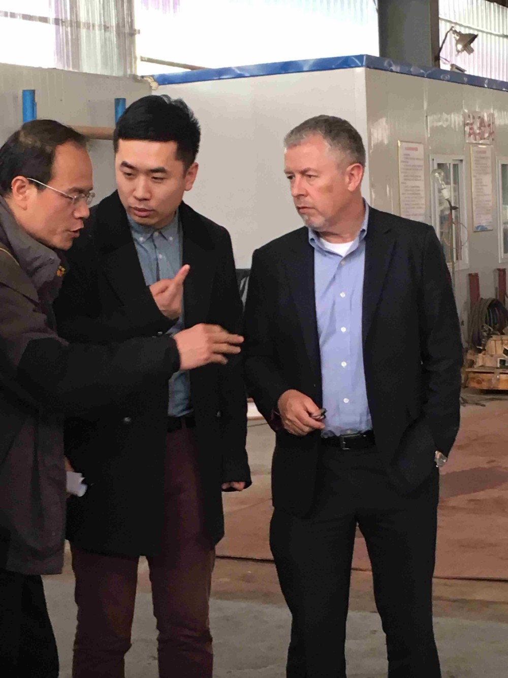 美国国民油井公司和西浦公司进行技术沟通